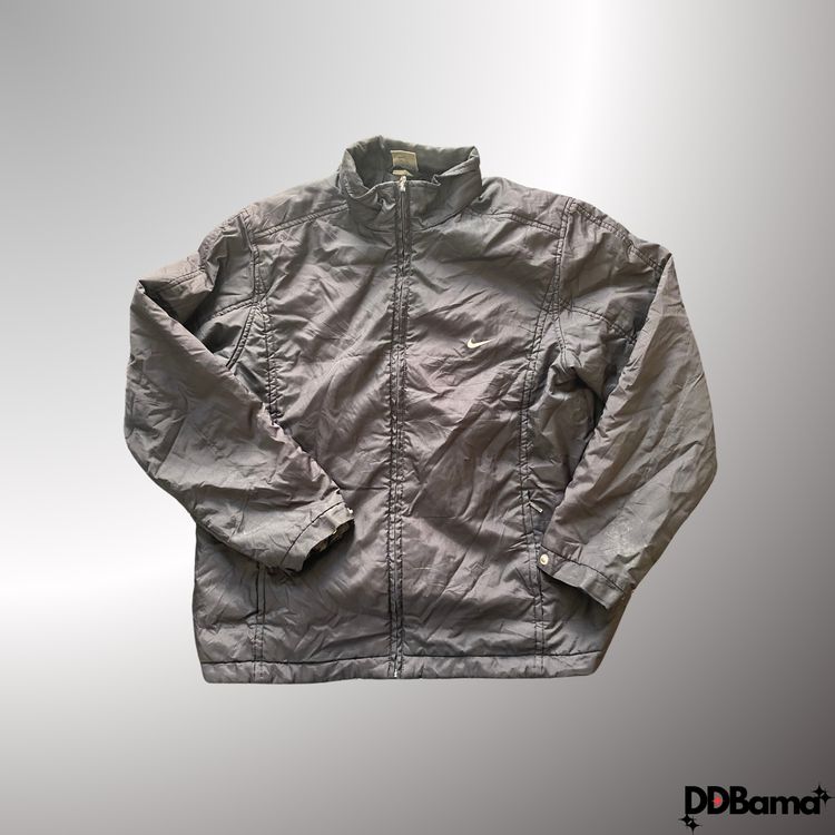 Nike windbreaker jacket in sleek gray